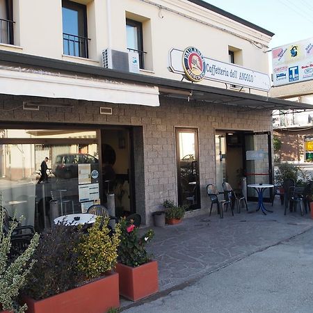 מלון Borghetto Secondo Caffetteria Dell'Angolo מראה חיצוני תמונה